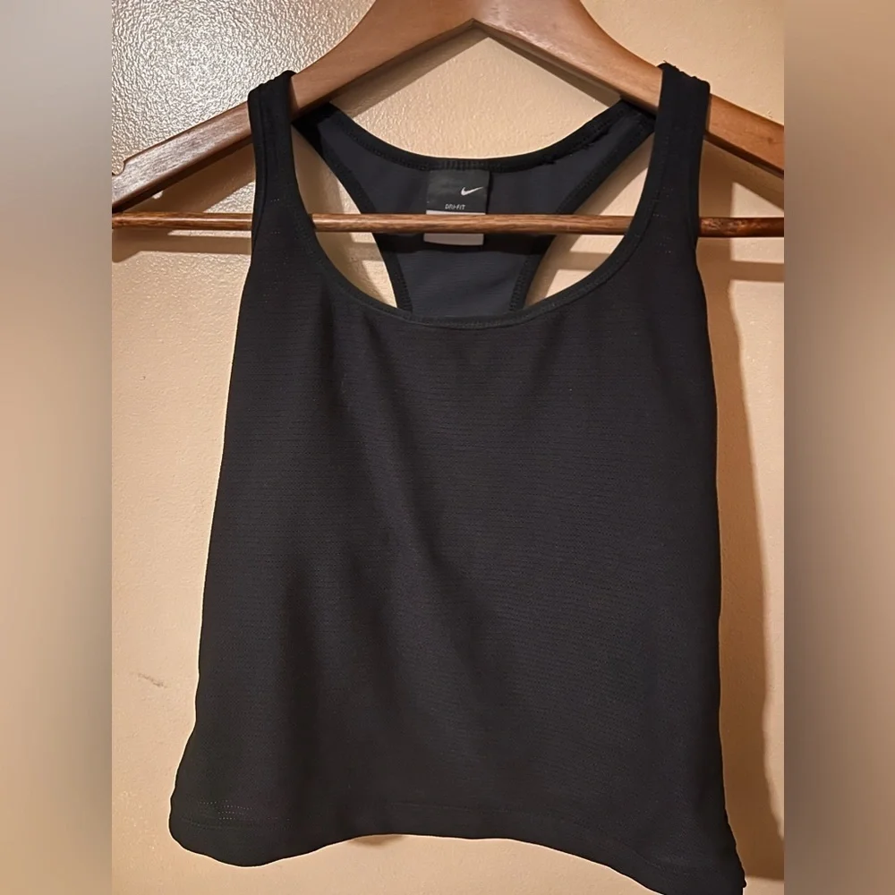 Nike cropped tank
